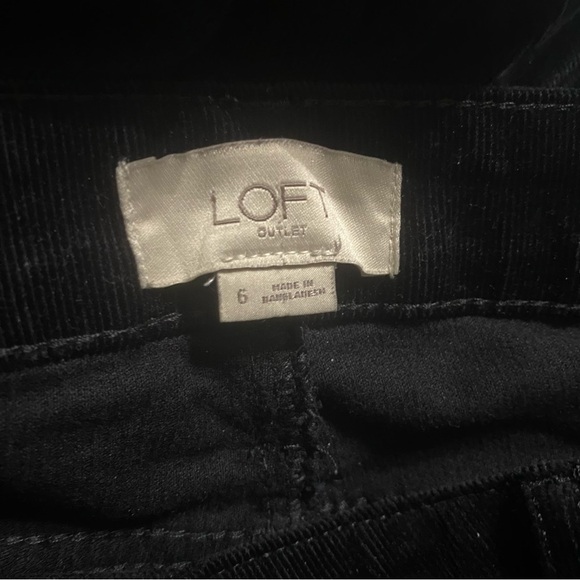 LOFT Black Soft Corduroy Curvy Ankle Stretch Pants - Picture 4 of 6